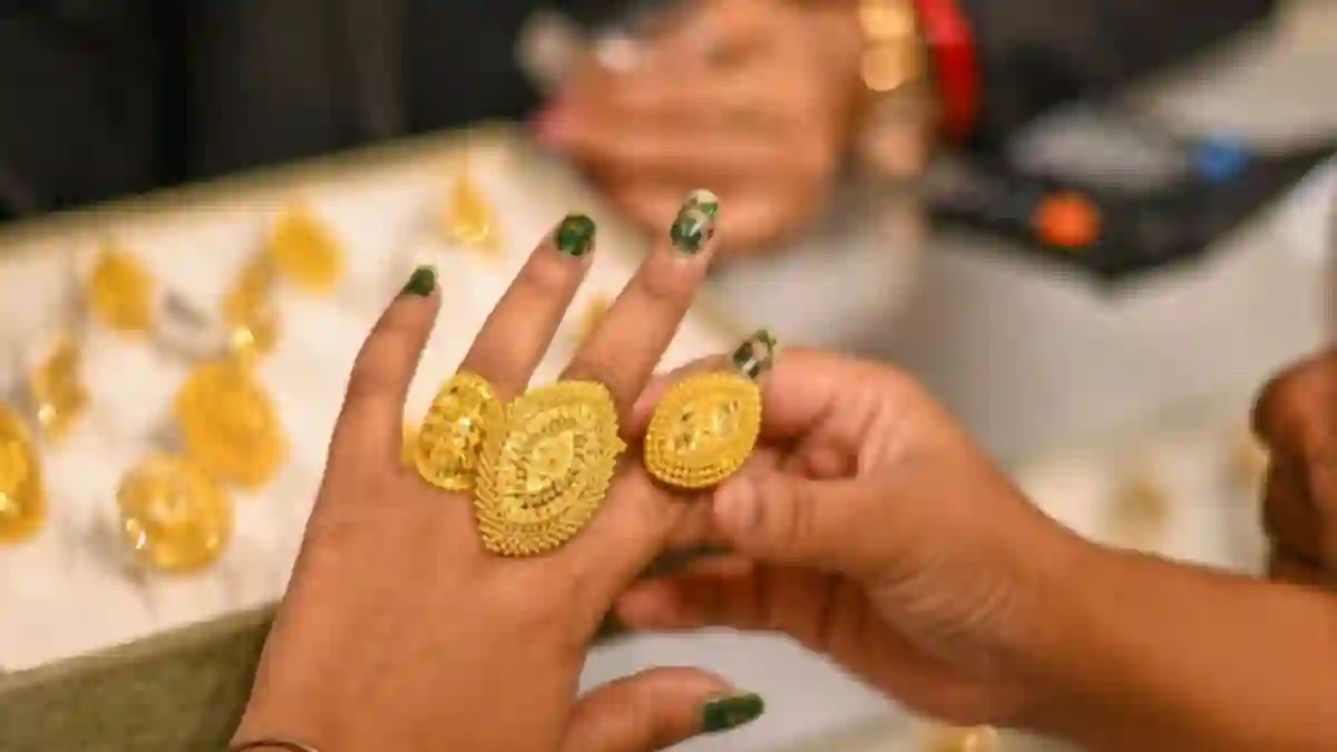 தங்கம் விலை சவரனுக்கு ரூ.560 குறைந்தது!